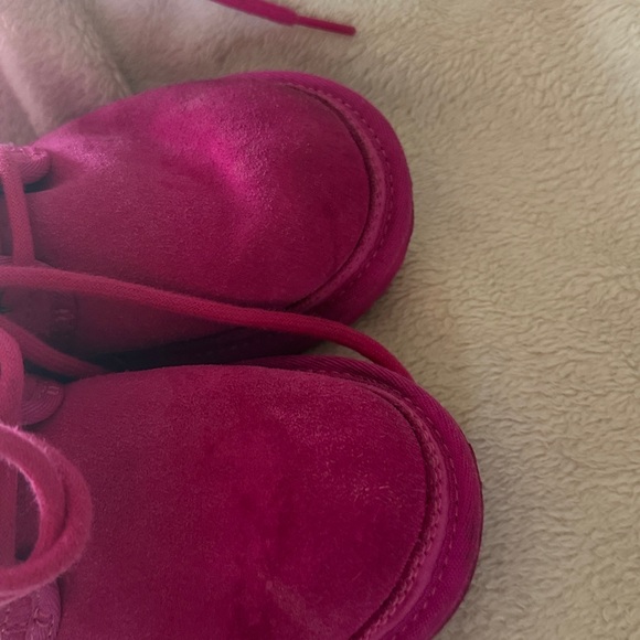 UGG Girls Pink Neumel Boot size1 - Picture 2 of 5